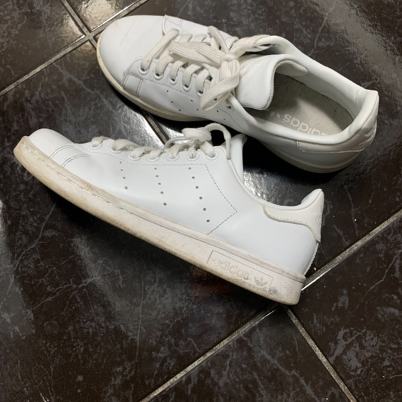 Adidas Stan Smiths Womens - Picture 2 of 8